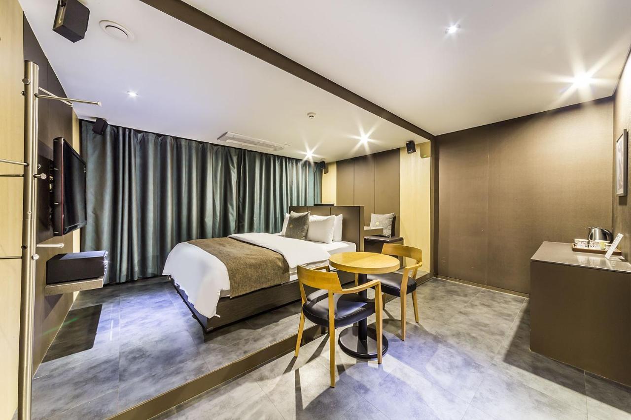 Jbis Hotel Uijeongbu Buitenkant foto