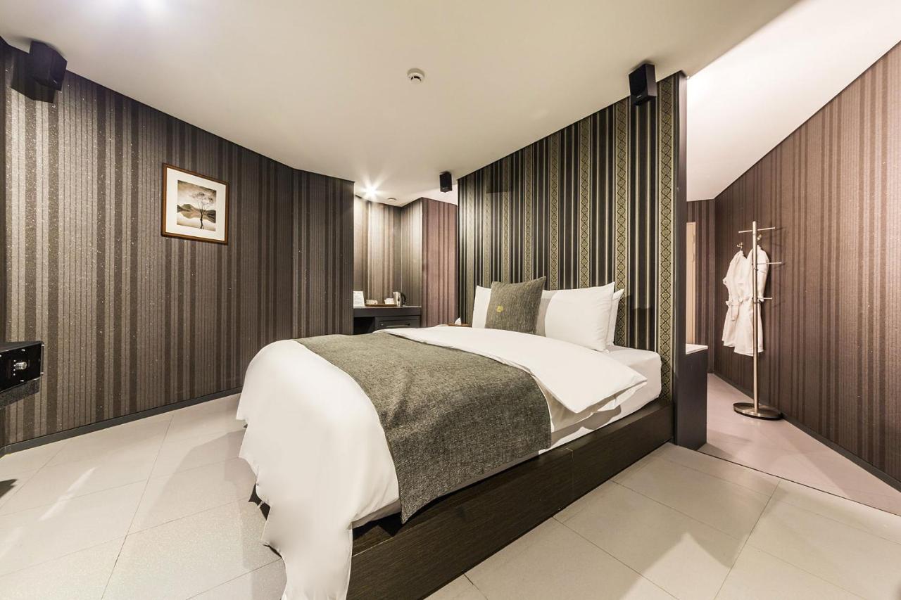 Jbis Hotel Uijeongbu Buitenkant foto