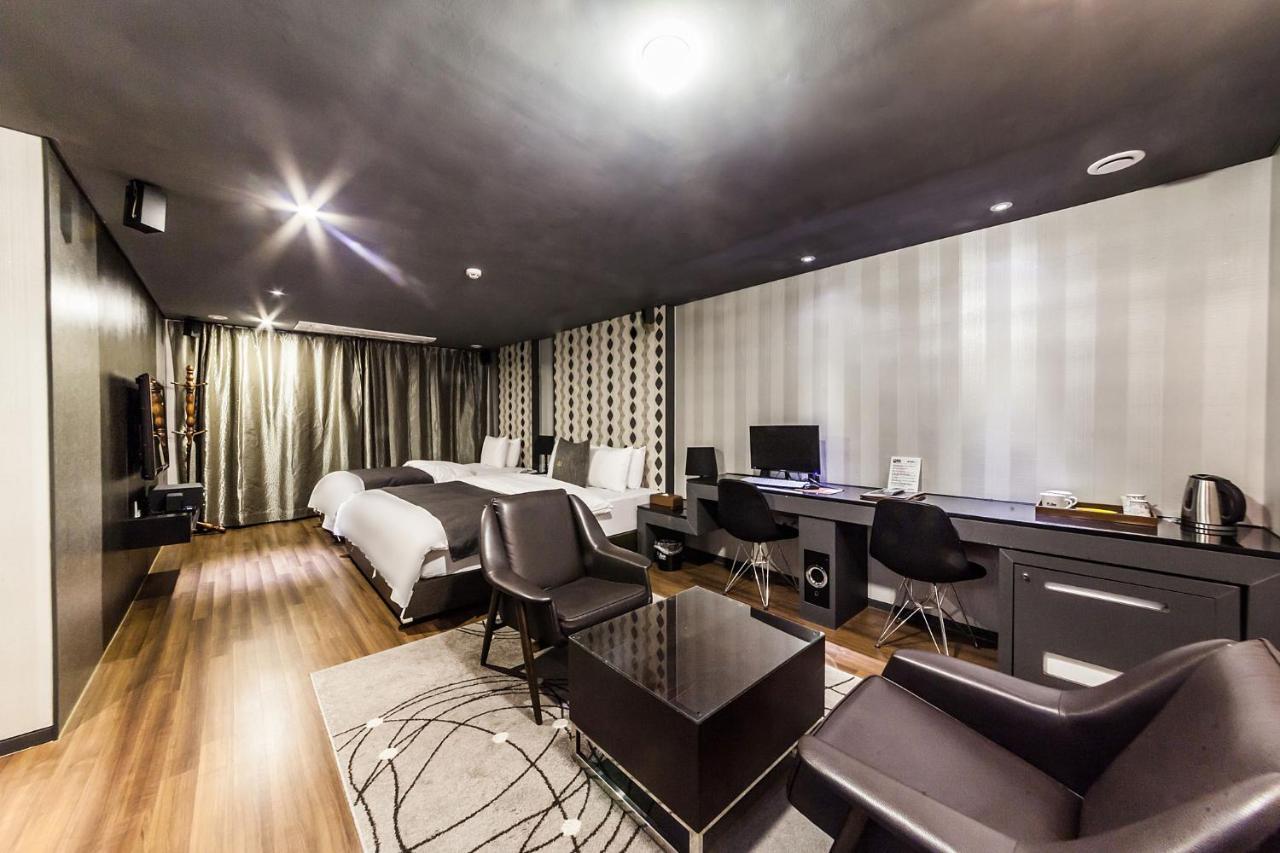 Jbis Hotel Uijeongbu Buitenkant foto