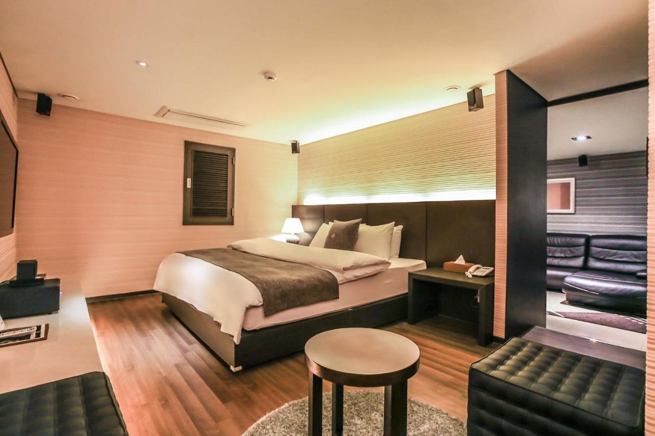 Jbis Hotel Uijeongbu Buitenkant foto