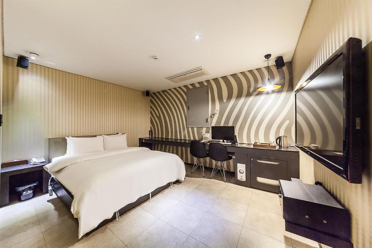 Jbis Hotel Uijeongbu Buitenkant foto