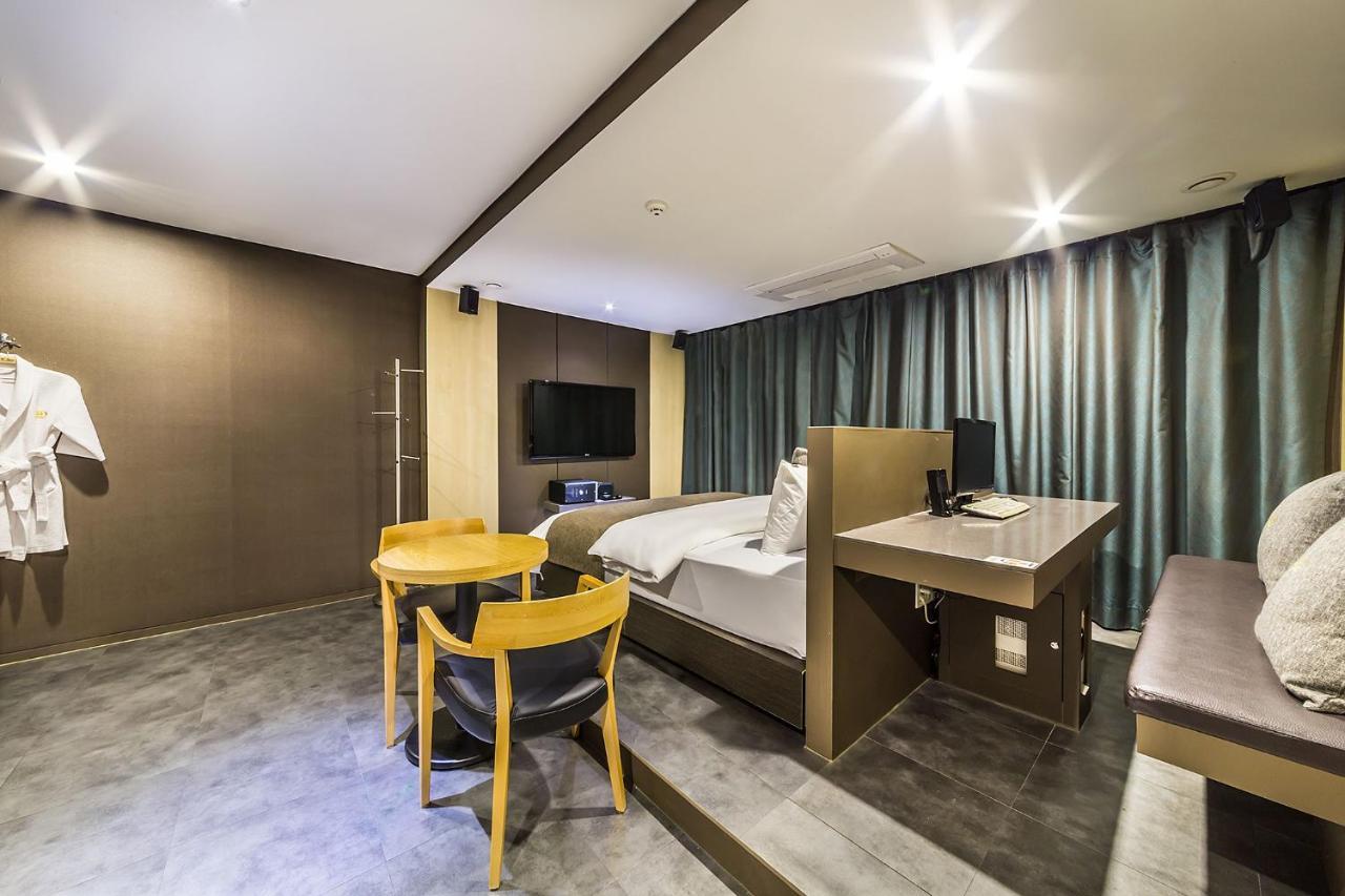 Jbis Hotel Uijeongbu Buitenkant foto