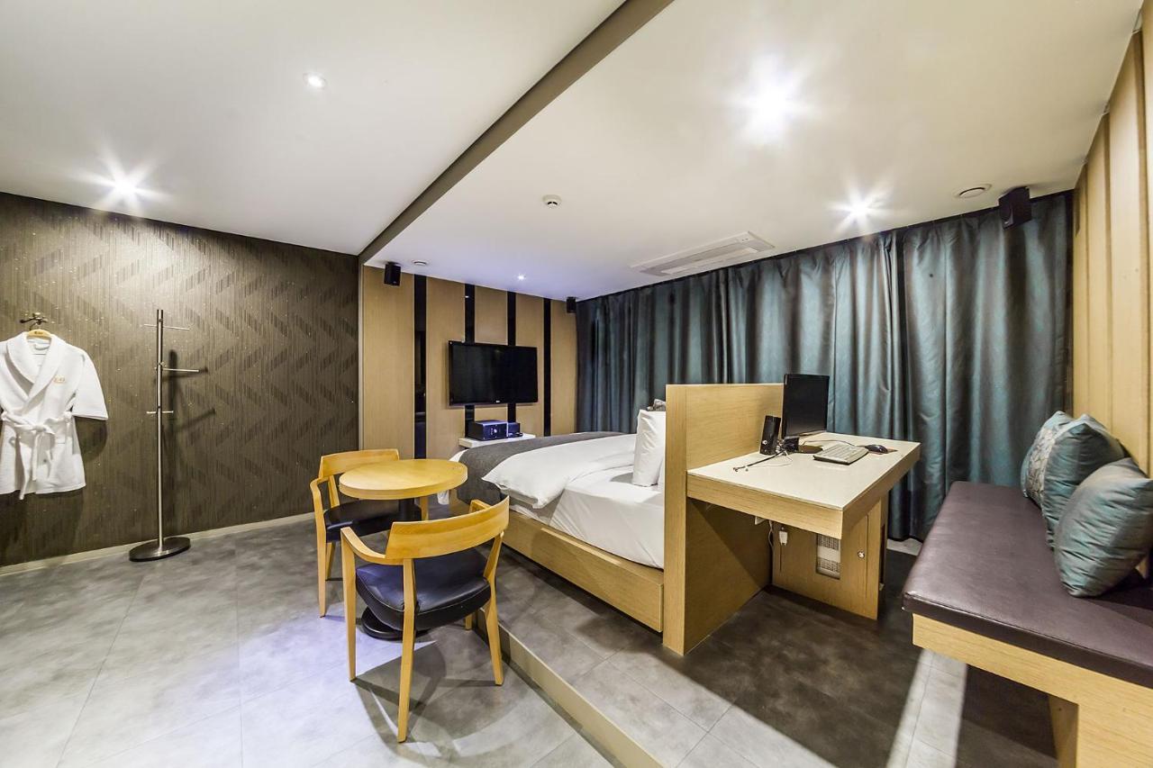 Jbis Hotel Uijeongbu Buitenkant foto
